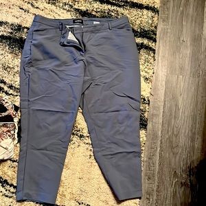 Skinny cropped dress pants